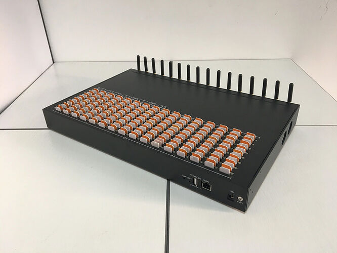 Usine-d-origine-16-Ports-256-Sim-4G-101Modem-Pool-Support-IMEI-Changement-et-SMS-Envoi