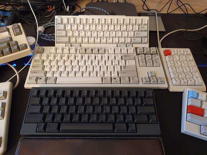 Topre-HHKB-Realforce-Leopold_2