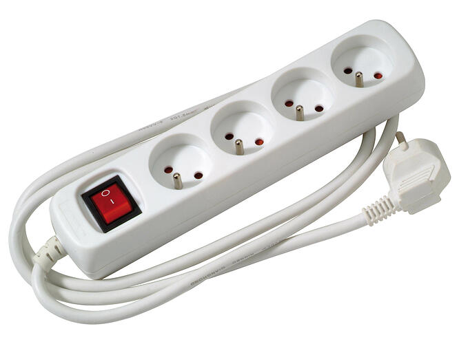Bloc-multiprise-4x-avec-interrupteur-et-cable-1,5m-blanc_05412748531787-2327537115